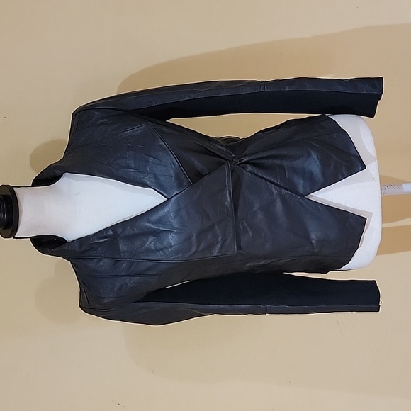 TROYVE JACKET